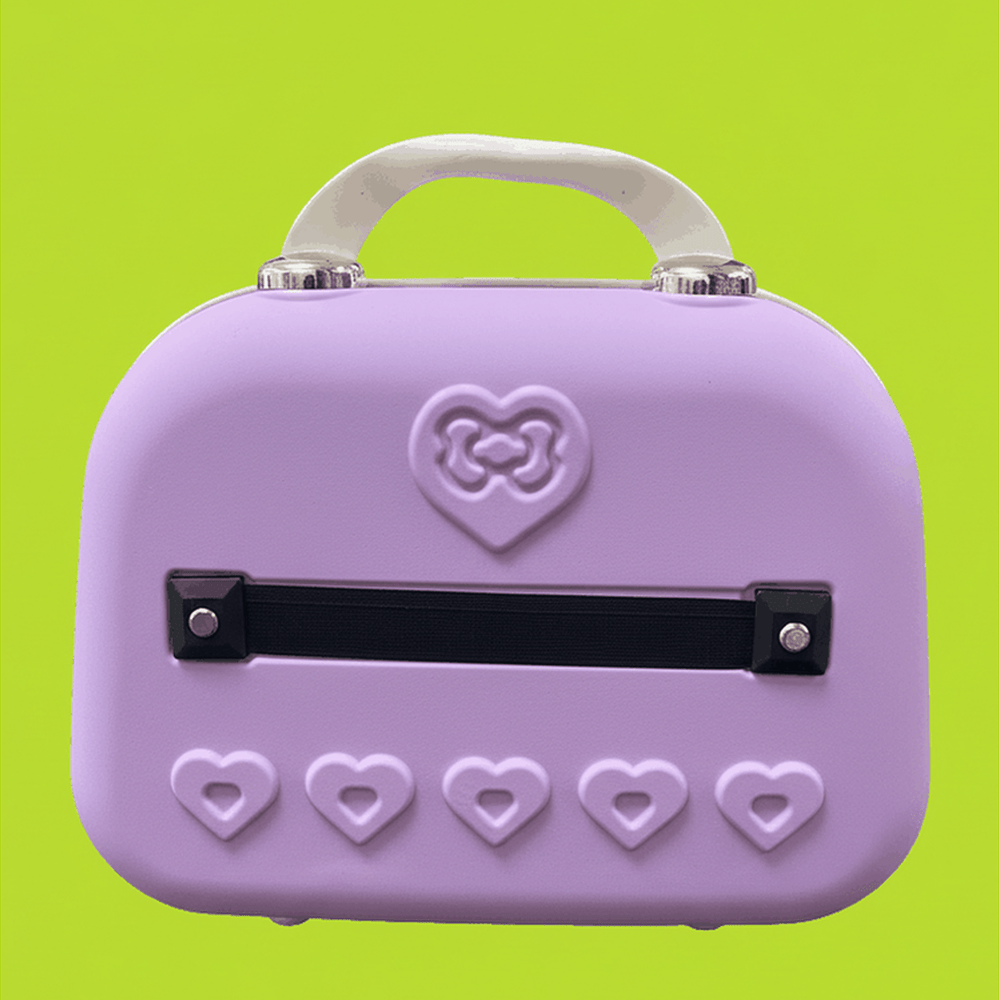 Maletín Hello Kitty purple - fondo contrastante